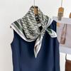 1 Stück Luxus Imitat Seide Quadratisches Tuch Damen Doppelseitiger Druck Halstuch Bandanas Foulard Damen Haarband Schals Wickeltücher