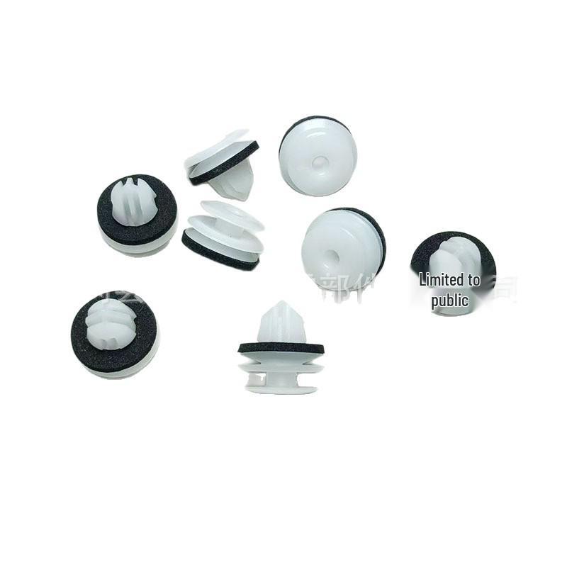 

Left Front Side Skirt Protector Clip for Great Wall Cannon, Haval F7, H2, H4, H6, M6, V5. Clear Plastic