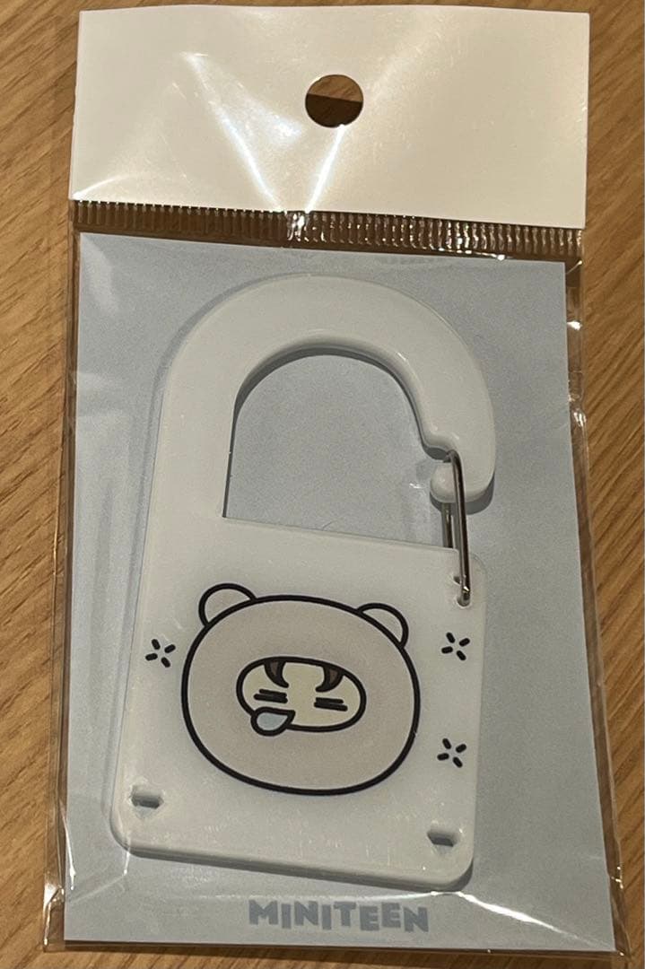 [USED] MINITEEN Acrylic Carabiner NONVER SEVENTEEN