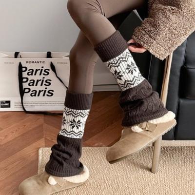 Fell Island Retro Knitted Layered Stockings for Women - Autumn/Winter Thick and Warm Grey Mid-Calf Leg Socks - Reindeer Snowflake Leg Covers