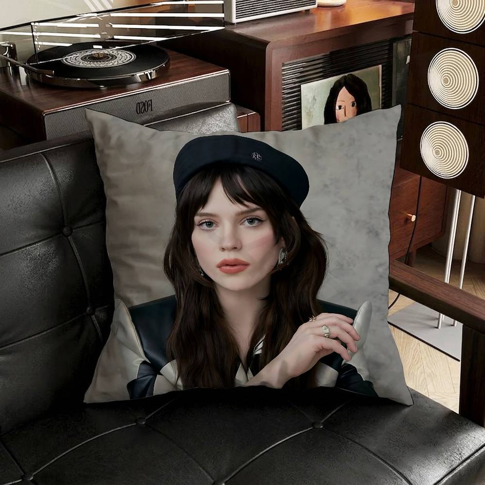 Actor SSophie TThatcher Pillow Case Square DoubleSided Printing Short Plush Sofa Cushion Cover Bedroom Bedside Pillow