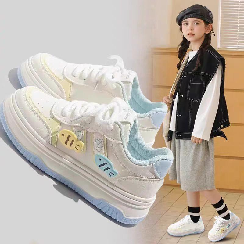 Girls shoes 2025 spring and autumn new niche bread shoes little girls sports shoes children's casual board shoes little white shoes