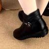Scarpe da madre 2025 scarpe di cotone per mezza età e anziani velluto invernali calde antiscivolo stivaletti corti autunno e inverno scarpe da donna di mezza età nonna sh