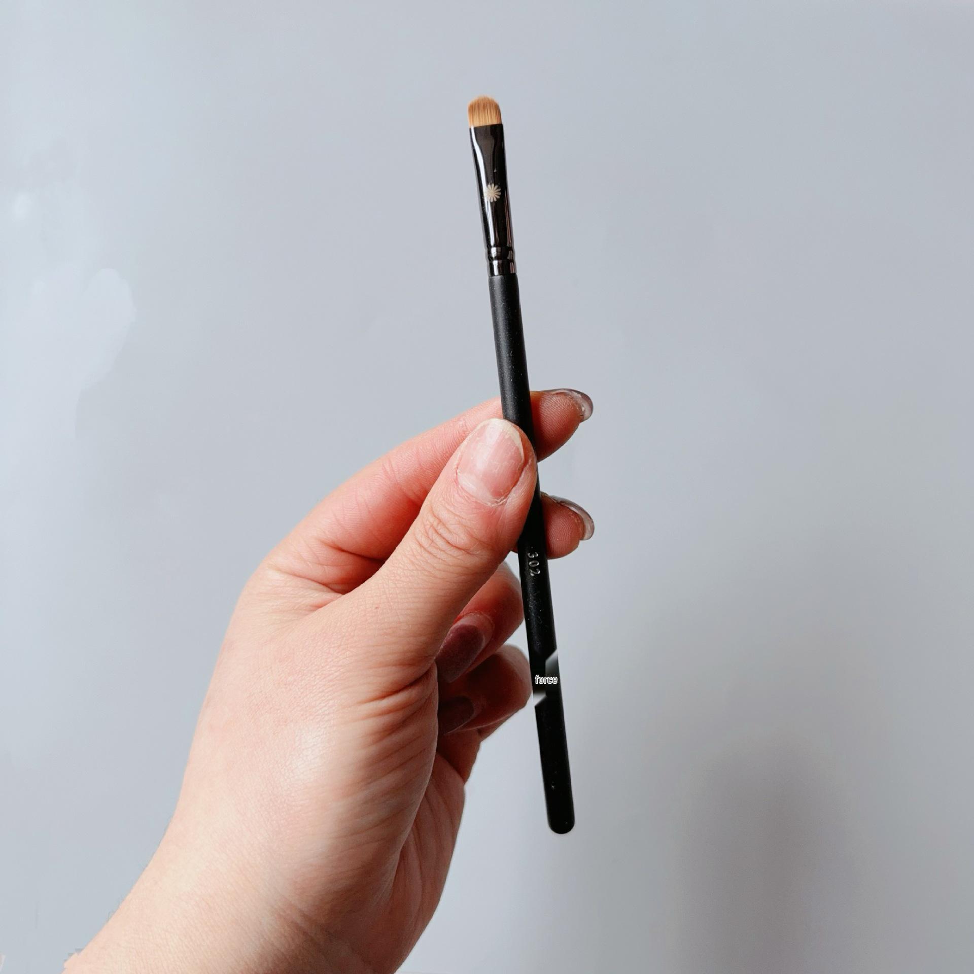 

Bi Jia Complete Makeup Brush Set: 133, 224, FB18 Powder, Blush & Eyeshadow Brushes.