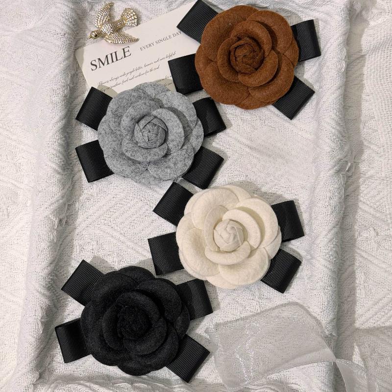 Nouveau Broche Fleur Camélia en Tissu Nœud Papillon Accessoires Col de Chemise pour Dames Épingles Broches Vintage pour Mariage Fête pour Femmes