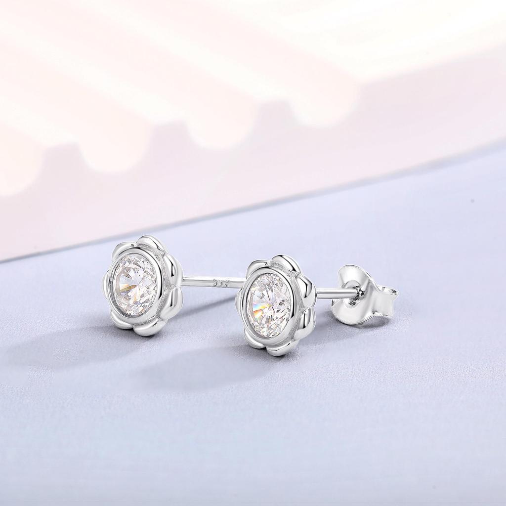2026 Women's S925 Sterling Silver Sunflower Earrings with 5A Zircon Studs - Elegant Light Luxury Jewelry