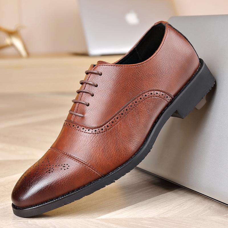 2025 new dress large size men's shoes Brock leather shoes lace-up engraved men's business wedding shoes