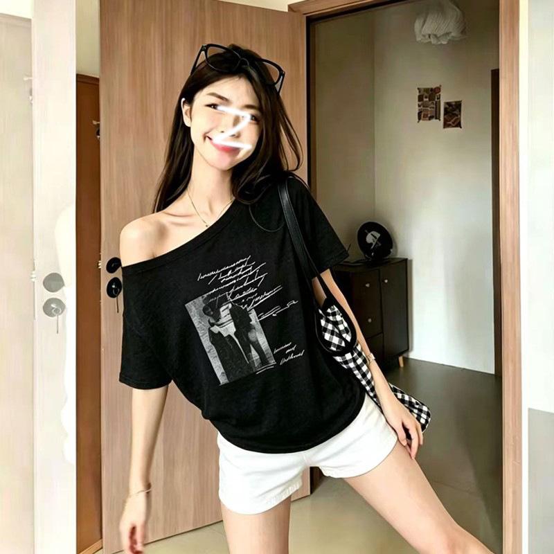 Lazy Wind One-word Shoulder Slanted Shoulder Printed T-shirt Women's Summer Loose and Thin White Short-sleeved Loose and Unique Beautiful Top