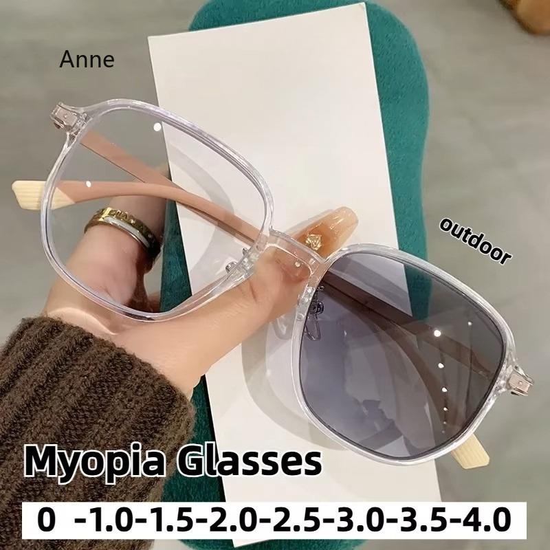 Neutral New Retro Photochromic Myopia Glasses Oversized Frames Women'S Fashion Square High-Definition Anti-Blue Light Glasses