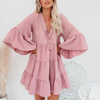 Fırfırlı Elbise Flare Kol Fırfırlı Etek Elbise Tatil için Güzel V Yaka Püskül Ruffles Etek Elbise