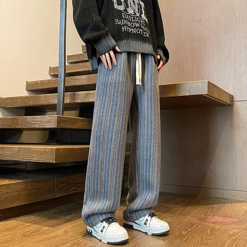 Men's Fall Casual Pants with a Flowing Drape Loose-Fit, Straight-Leg Retro Pants