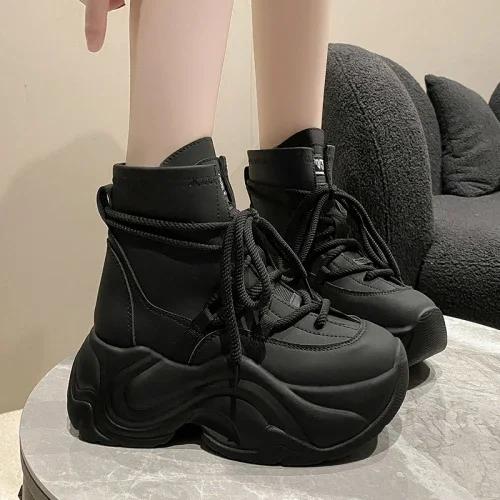 

Модные женские осенне-зимние кожаные ботильоны на толстом каблуке 8 см, мотоциклетные ботинки, женские короткие ботинки на толстой подошве и высокой платформе 39 чёрный