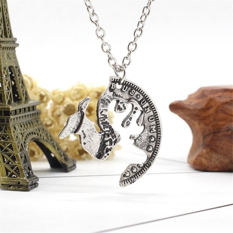 2 pcs/pair romantic fashion black camel Pendants Necklaces with elk deer necklace Exaggeration Lover Necklace Jewelry? (Color: Black)
