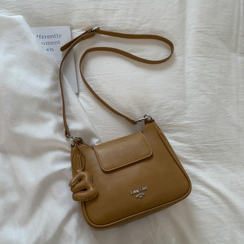 

Fashionable and Stylish Single-shoulder Underarm Bag Solid Color Retro High Appearance Level Handbag коричневий