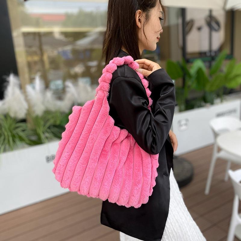 New Niche Design Portable Vest Bag Simple Solid Color Plush Tote Bag New Shoulder Armpit Bag