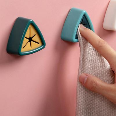 5pcs/set Punch Free Towel Plug Holder Bathroom Organizer Rack Towels Storage Wash Cloth Clip Bathroom Kitchen Accessories Tool