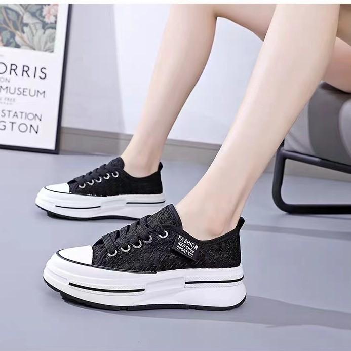 Thick baseplate shoes women's summer and autumn thin breathable mesh casual shoes 2025 new versatile summer and autumn mesh shoes little white shoes