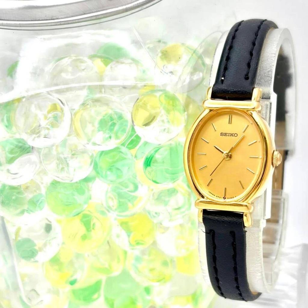 Used Excellent condition/New battery SEIKO Ladies' watch Gold Oval 2P21-5D10 163972 New strap