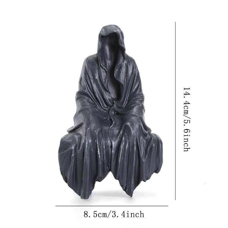 

Black Eyecatching Cloaked Sculpture Resin Craft For Chilling Garden Gift Ornament
