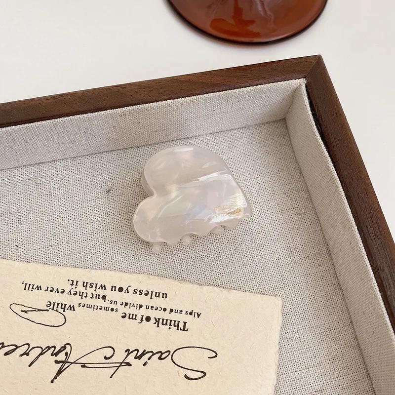 3.5cm Small Hairclaw Acetate Hair Crabs for Girls Cute Heart Shaped Hairclips for Women and Children Hair Accessories