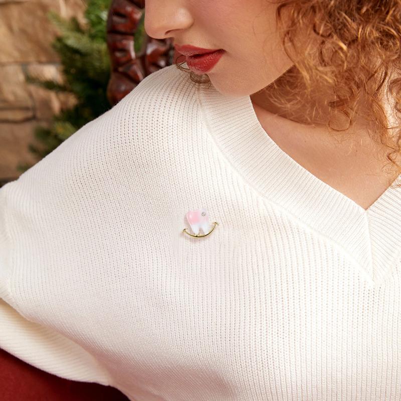 1Pcs Unisex Medical Dental Pins Luxury Enamel Pink Teeth Brooches For Women Casual Party Jewelry Accessories Gifts