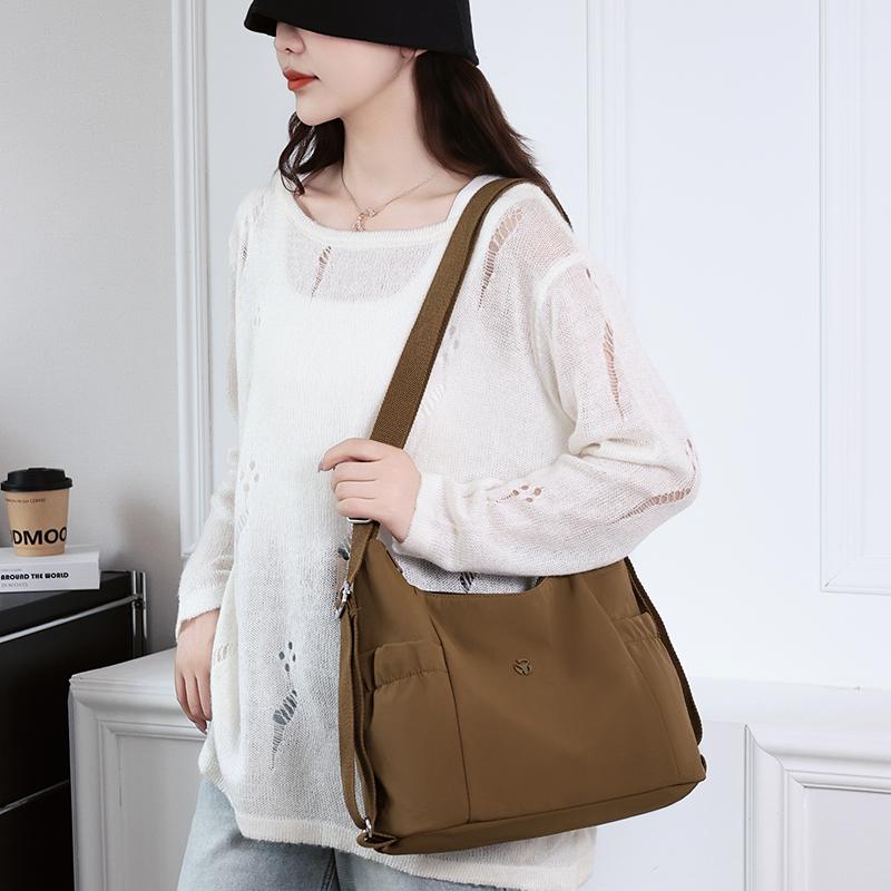 Women's Large Capacity Shoulder Bag Lightweight Crossbody Bag Multi-Back Backpack