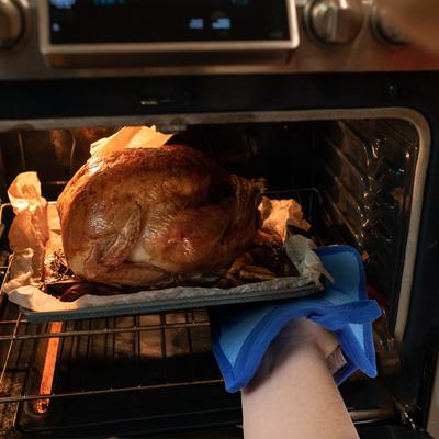 Silicone Oven Mitts Heat Insulation Place Mat for Cooking Baking Supplies Non-Skid Grip Waterproof Kitchen Helper
