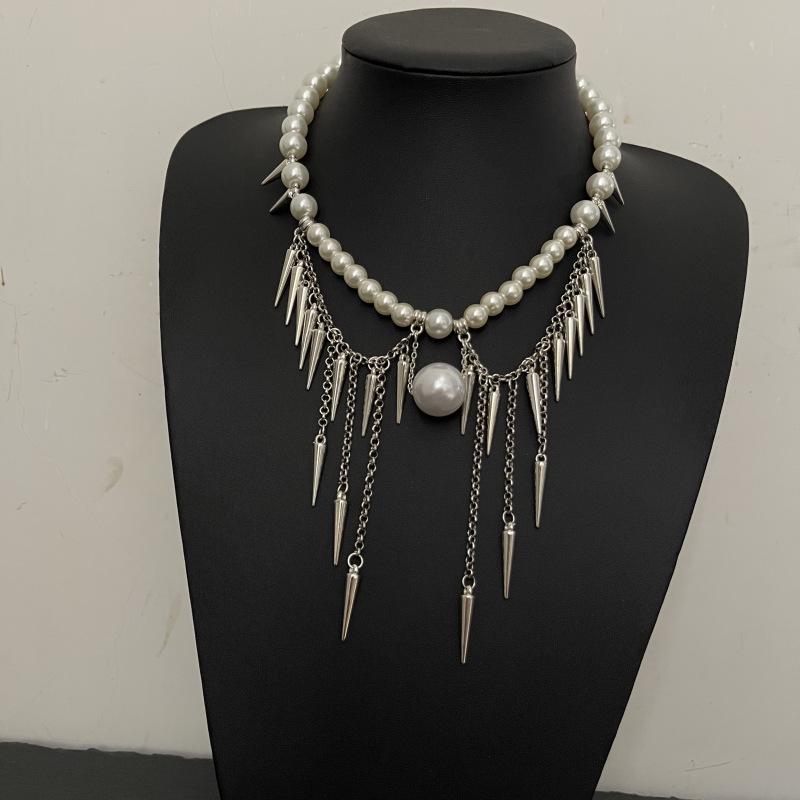 Elegant Rivet Tassel Pearl Choker: Trendy, Cool, and Fashionable Necklace for Women
