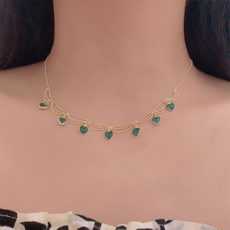 French Retro Court Style Super Fairy Love Green Crystal Zircon Clavicle Chain Female Design Sense Light Luxury Cold Wind Necklace