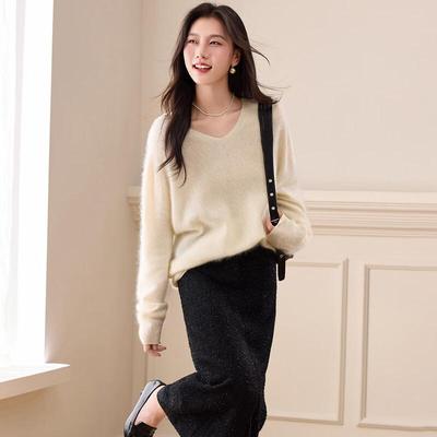 Women's Cashmere Blend V-Neck Knit Sweater