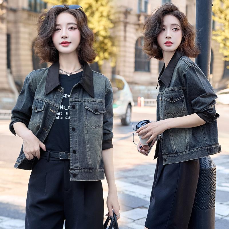 

Джинсовая куртка в стиле ретро с цветными блоками и отложным воротником на осень 2024 года для женщин M синий