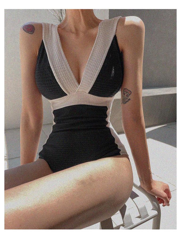 Japanese & Korean Women's Slimming Triangle One-Piece Swimsuit 2023 - New Style, Tummy Control, Conservative Design for Hot Springs