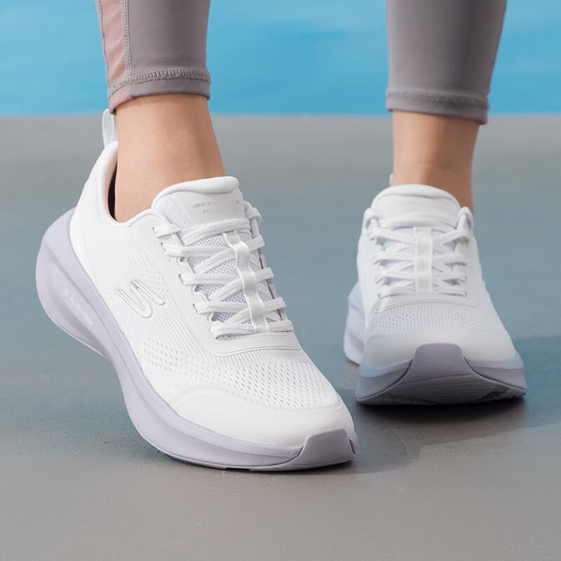 Skechers Women s All-Season Walking Shoes 150572-WLV EU 39