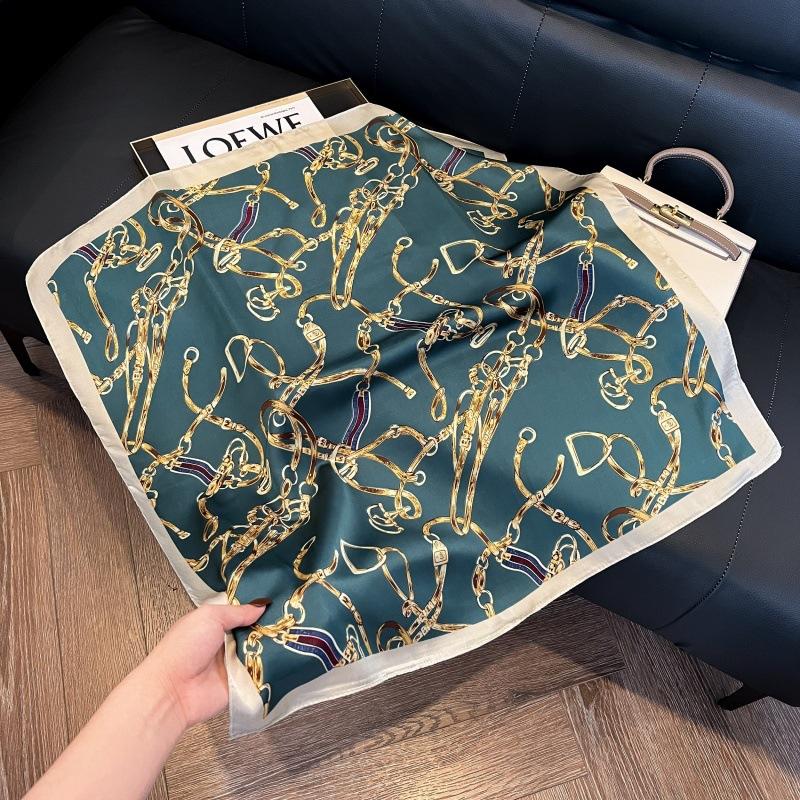 New silk scarf women's fashion versatile high-end small square scarf Korean version neck protection scarf spring and autumn retro scarf binding bag
