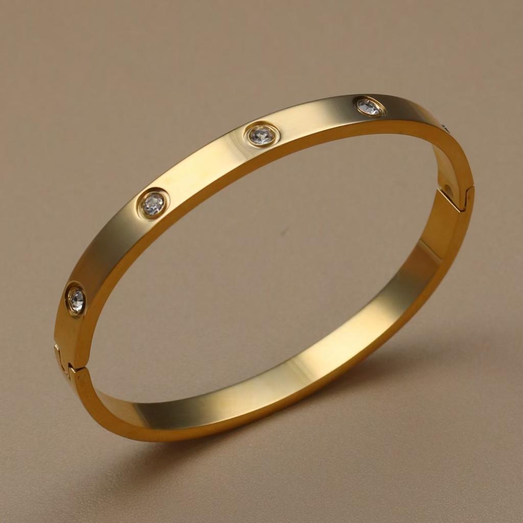 XCB-019 High Polished Stainless Steel Gold Color Waterproof Bracelet Light Luxury Luster Zircon Women's Bangle Fashion Jewellery