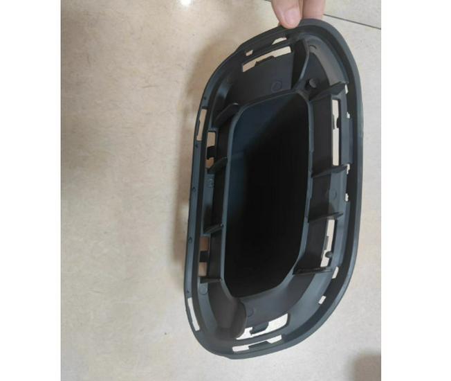 Mercedes-Benz W167 Rear Bumper Tailpipe Bracket (A1678856700, A1678856800)