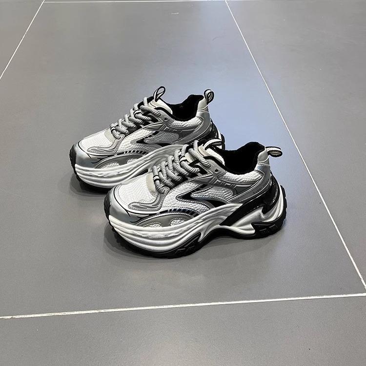 

Garoa New Thick Bottom Heightened Daddy Shoes Female 7cm Small Brushed Casual Sneaker
