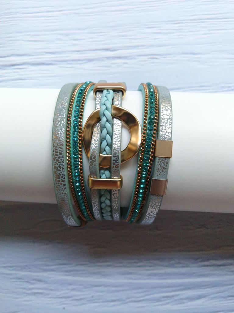Bracciale da Donna in Ecopelle Stile Bohemien con Chiusura Magnetica