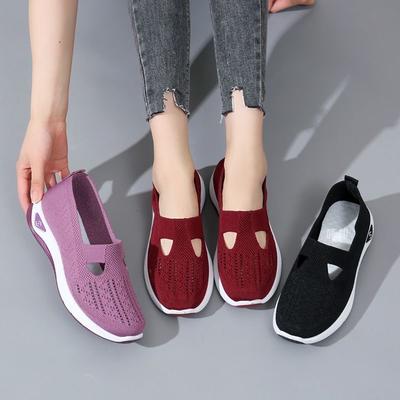 New Women's Shoes In Summer: Breathable and Comfortable, Soft-soled Old Beijing Cloth Shoes, Women's Slip-on Non-slip Shallow Women's Casual Shoes