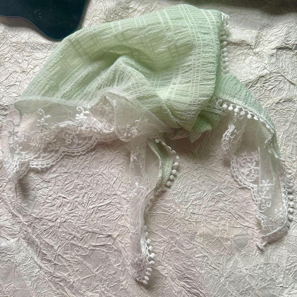 Retro Girly French Lace Triangle Scarf: Versatile Summer Headscarf & Photo Prop