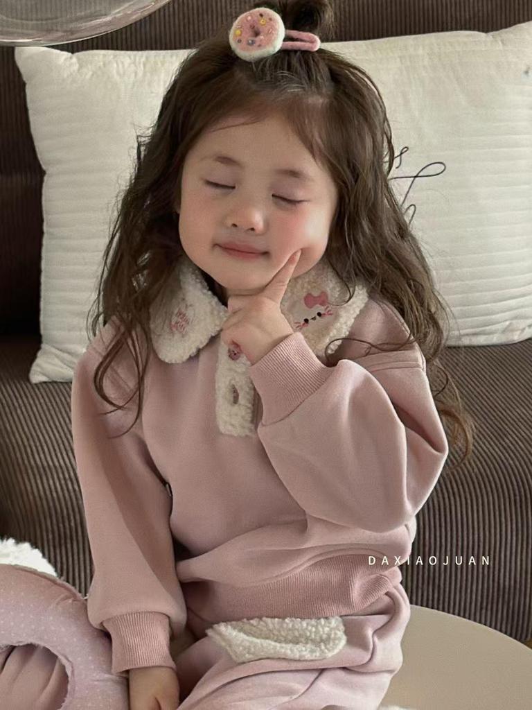 Girls' Pink Heart Fleece Two-Piece Set - 2025 Winter Fashionable Casual Outfit