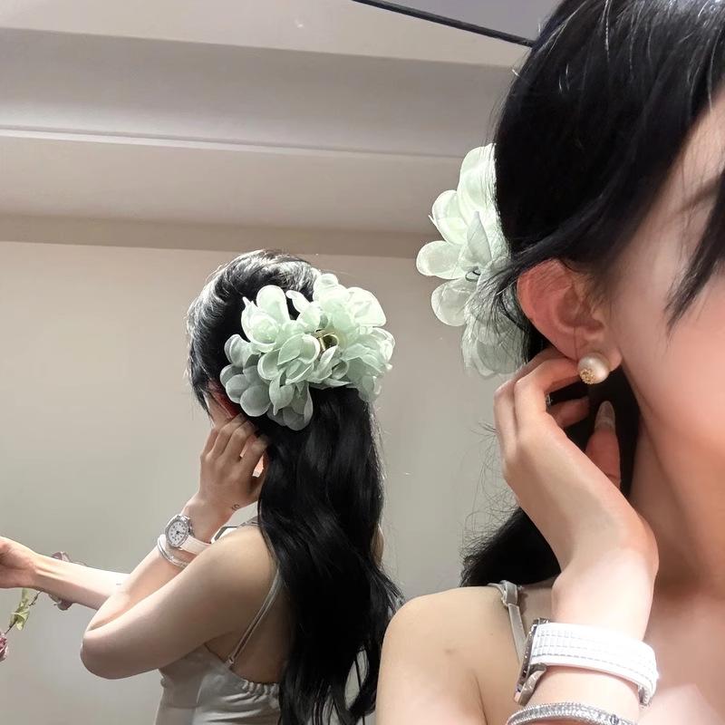 Early Spring Super Fairy Mesh Flower Hair Clip Elegant Pink At Back Of Head Large High-end Shark