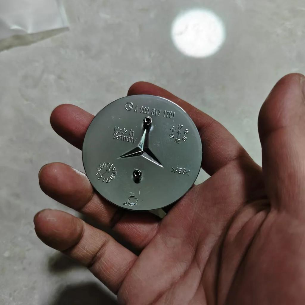 Car Sticker 2026 New For Benz NEW FOR Mercedes Benz Black Chrome Badge Emblem Front Engine 57mm A0008171701