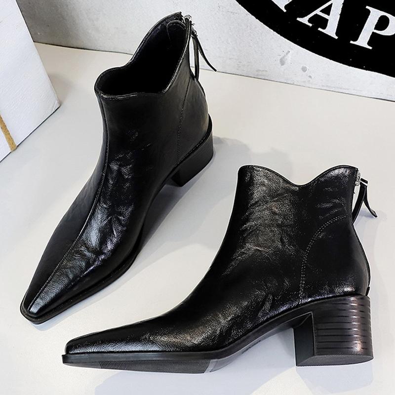 Retro Scratch Pattern Women's Boots, Thick Heel, Pointed Toe Short Boots ,  Slimming Women Ankle Boots Mid Heel Leather Boots