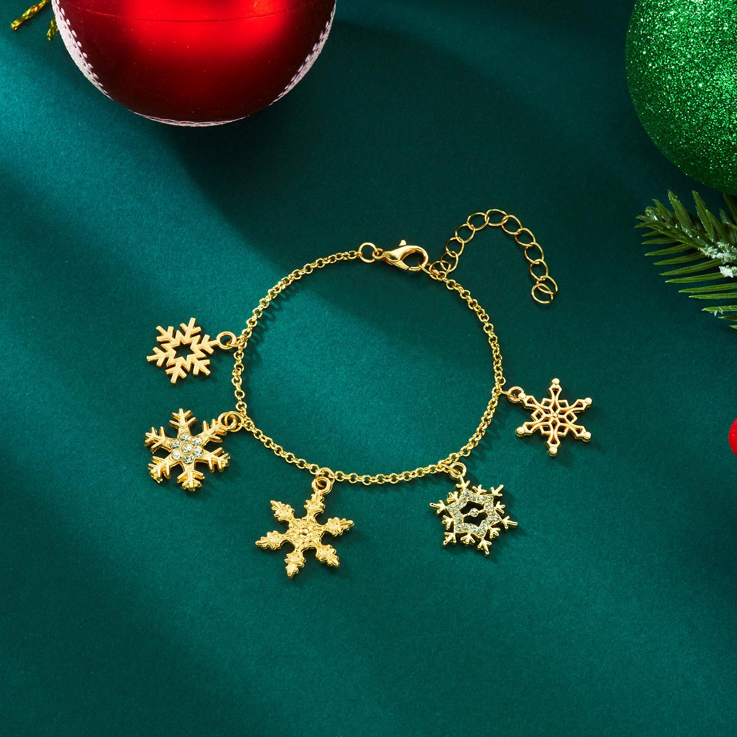 

Christmas Zircon Snowflake Elk Xmas Tree Santa Claus Bracelet For Women Red Strawberry Beads Metal Chain Wristband Party Jewelry