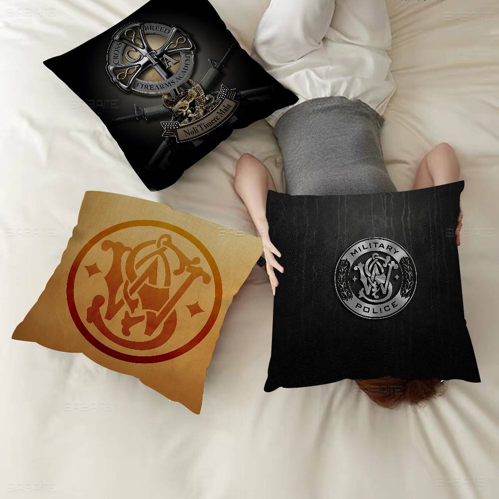 GUN SmithS W-WessonS Maple Design Cushion Cover Happy Autumn Harvest Decor Holiday Decorati Pillow Cover