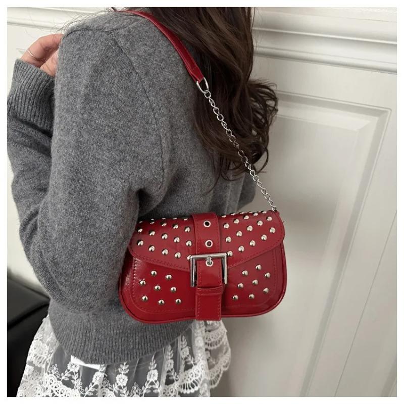 Punk Style Rivet Design Cool Hot Girls Shoulder Bags Vintage Chain Underarm Bag for Women Versatile Ladies Pu Leather Handbags