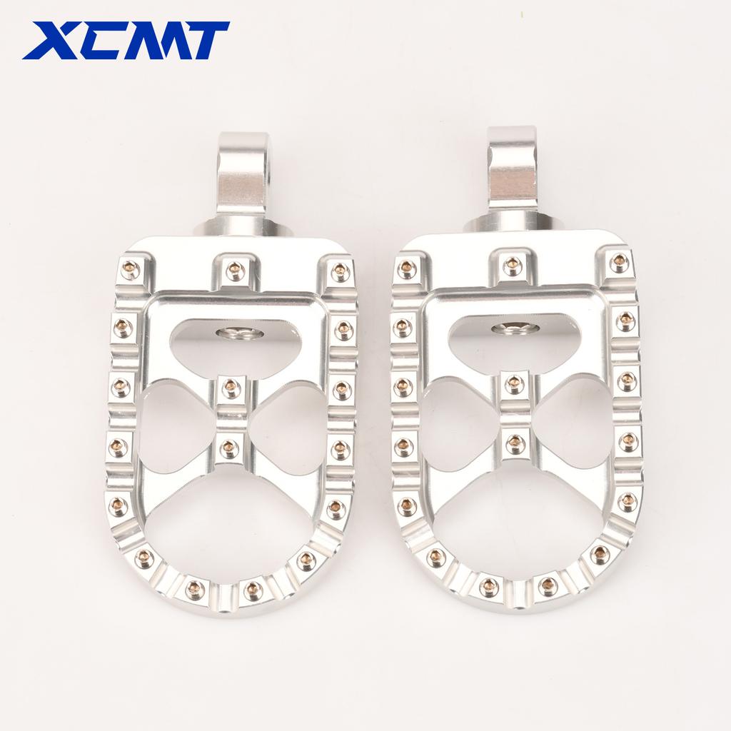 For Harley Dyna Fat Bob Softail Sportster Street Bob Motocross Universal Motorcycle CNC Wide Fat Footpegs 360° Roating Foot Pegs