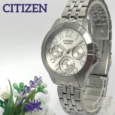 756 Battery and Quartz 3 And. Men's Women's Watch, Hands, Silver, Calendar, Day/date..