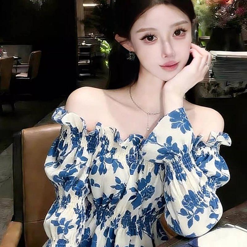 2026 Spring New French-Style Blue Off-Shoulder Top, Youthful and Fashionable, Unique and Beautiful, Versatile Shirt Blue One Shoulder Top M